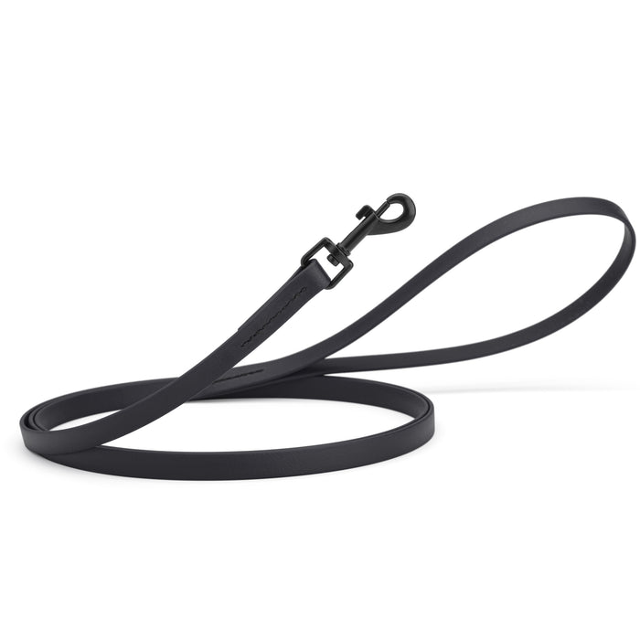 Black dog leash with black snap hook, made from waterproof Biothane, 1/2 inches wide