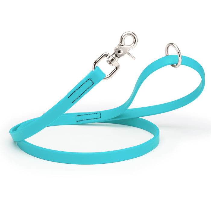 Sky Blue dog leash with silver trigger snap and O-ring, made from waterproof Biothane, 3/4 inch wide