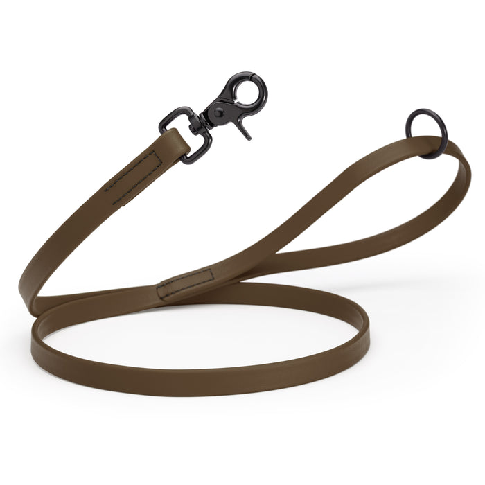Dark Chocolate Brown dog leash with black clasp and O-ring, made from waterproof Biothane, 3/4 inch wide